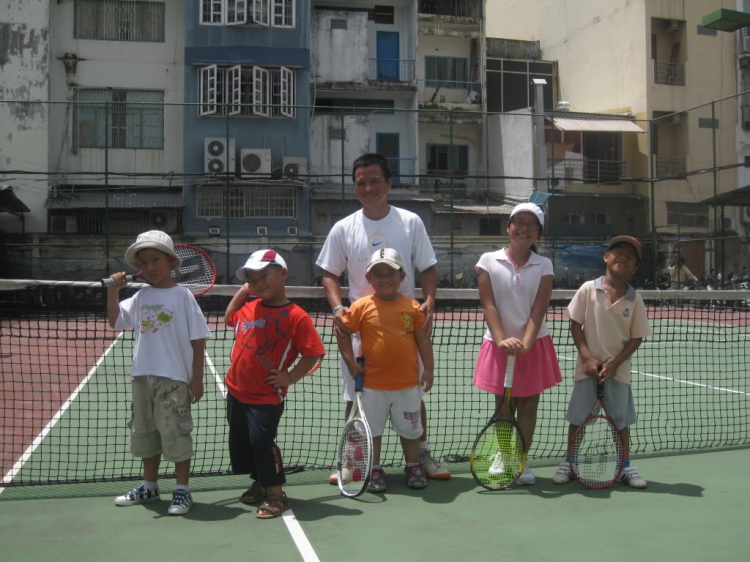 Tập tennis trẻ em..miễn phí..