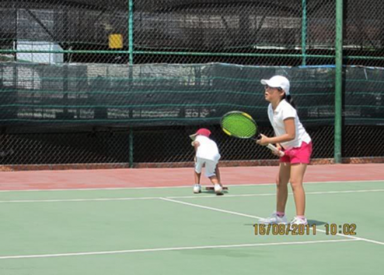 Tập tennis trẻ em..miễn phí..