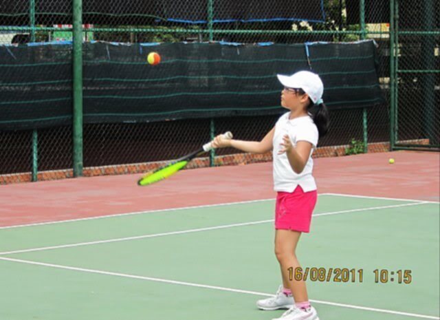 Tập tennis trẻ em..miễn phí..