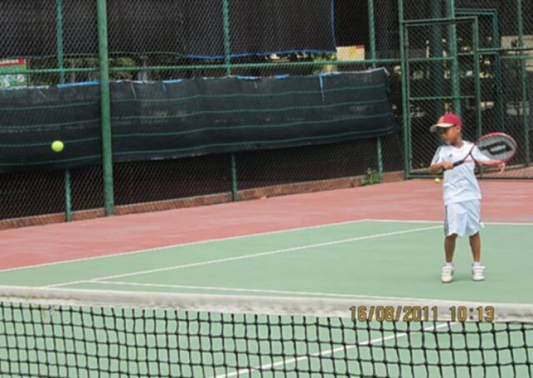 Tập tennis trẻ em..miễn phí..