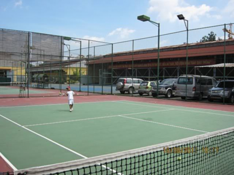 Tập tennis trẻ em..miễn phí..