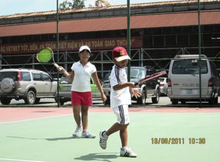 Tập tennis trẻ em..miễn phí..