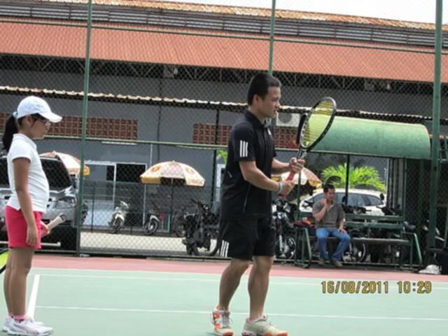 Tập tennis trẻ em..miễn phí..