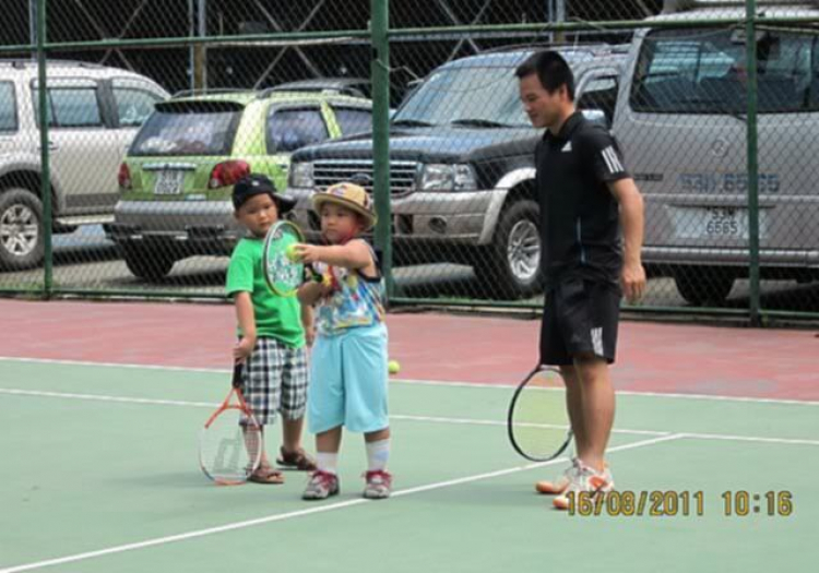 Tập tennis trẻ em..miễn phí..