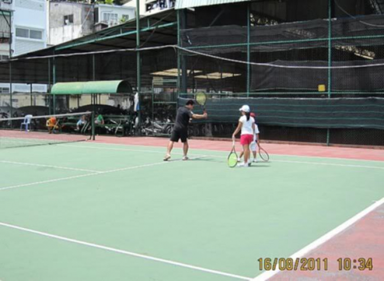 Tập tennis trẻ em..miễn phí..