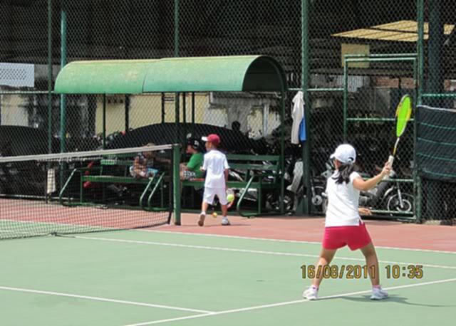 Tập tennis trẻ em..miễn phí..