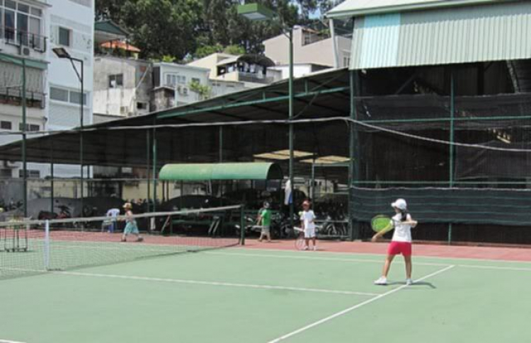 Tập tennis trẻ em..miễn phí..