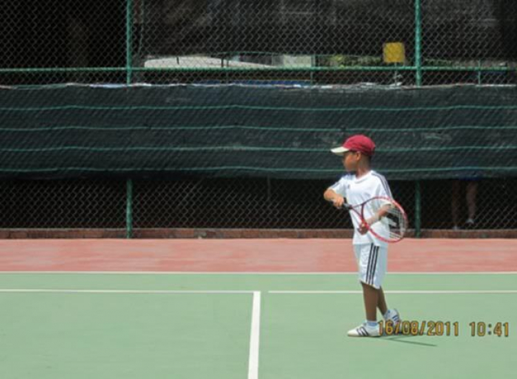 Tập tennis trẻ em..miễn phí..