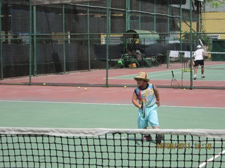 Tập tennis trẻ em..miễn phí.. Tập tennis trẻ em..miễn phí..