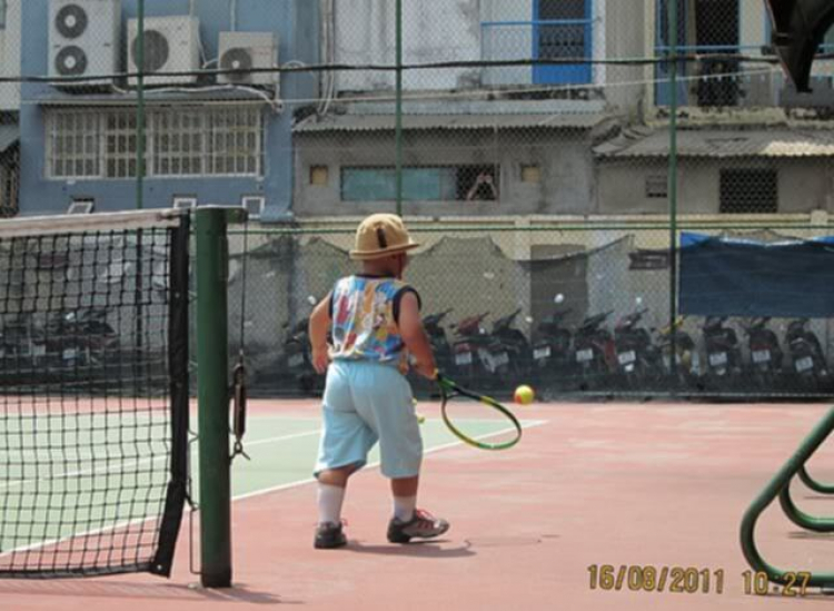 Tập tennis trẻ em..miễn phí..