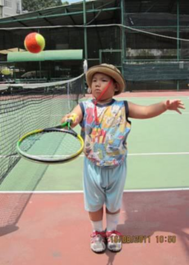 Tập tennis trẻ em..miễn phí..