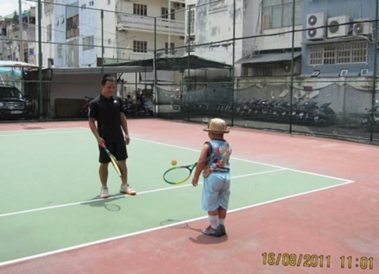 Tập tennis trẻ em..miễn phí.. Tập tennis trẻ em..miễn phí..