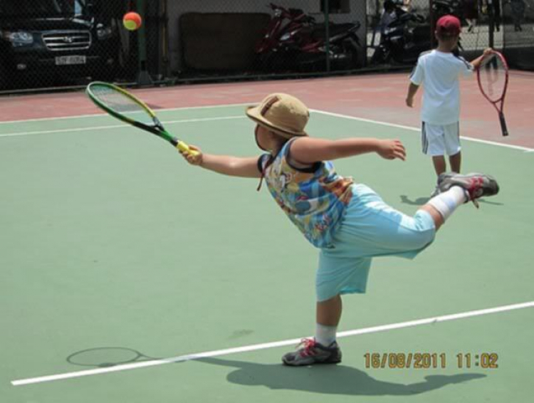 Tập tennis trẻ em..miễn phí..