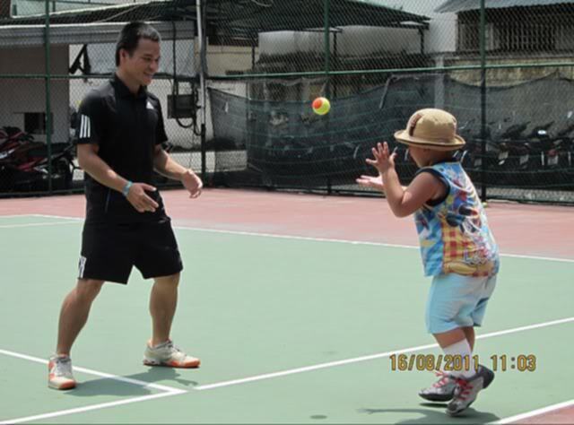 Tập tennis trẻ em..miễn phí..