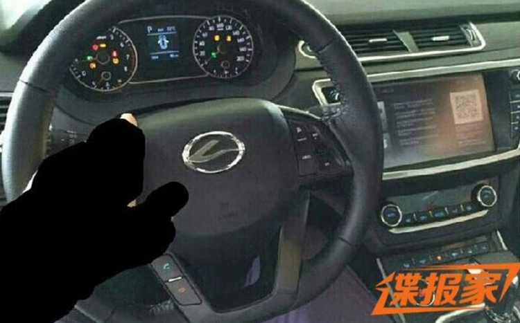 Trung Quốc ra xe nhái trắng trợn Range Rover Evoque