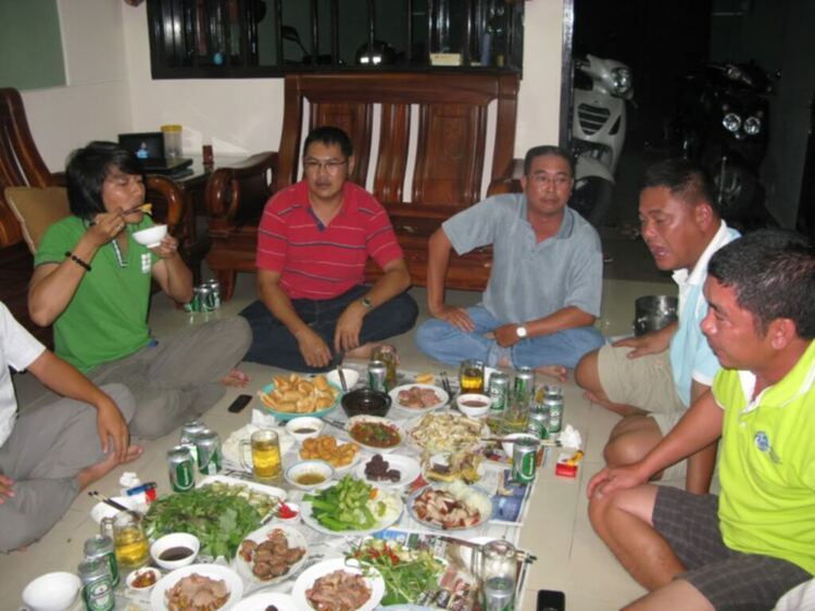 Hội "Thi Ca Bo Ke"