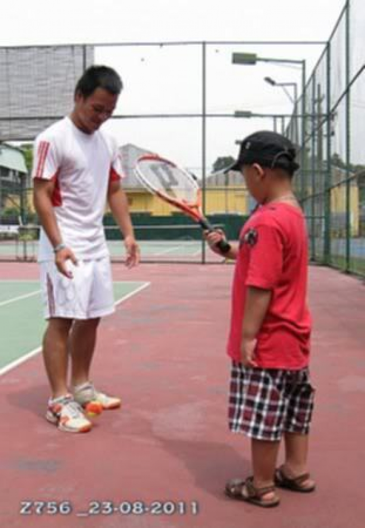 Tập tennis trẻ em..miễn phí..