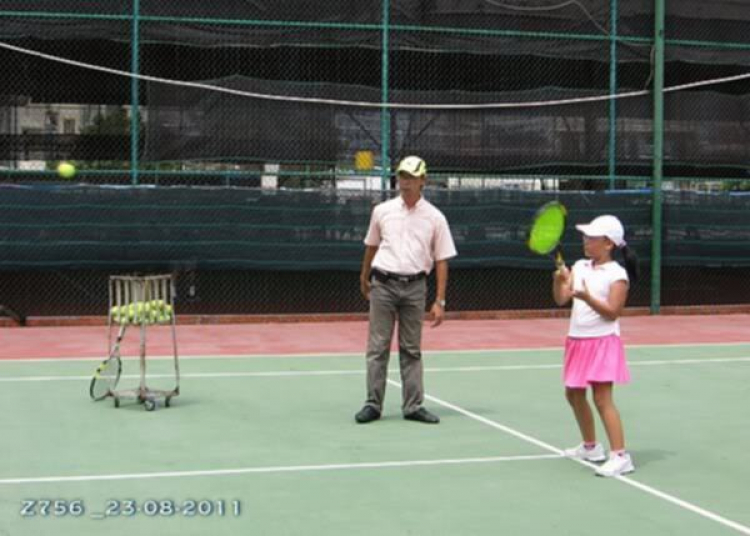 Tập tennis trẻ em..miễn phí..