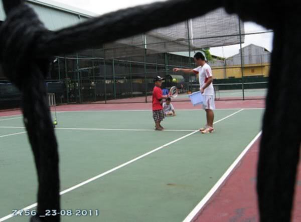 Tập tennis trẻ em..miễn phí..