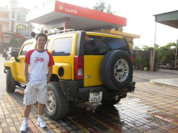 Siêu xe uống xăng, siêu xe offroad đây bác Đàm ! Siêu xe uống xăng, siêu xe offroad đây bác Đàm !