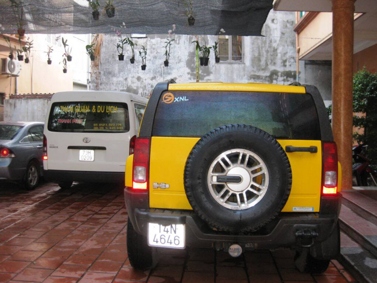 Siêu xe uống xăng, siêu xe offroad đây bác Đàm ! Siêu xe uống xăng, siêu xe offroad đây bác Đàm !