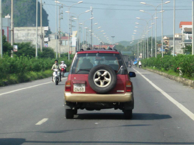 Siêu xe uống xăng, siêu xe offroad đây bác Đàm ! Siêu xe uống xăng, siêu xe offroad đây bác Đàm !
