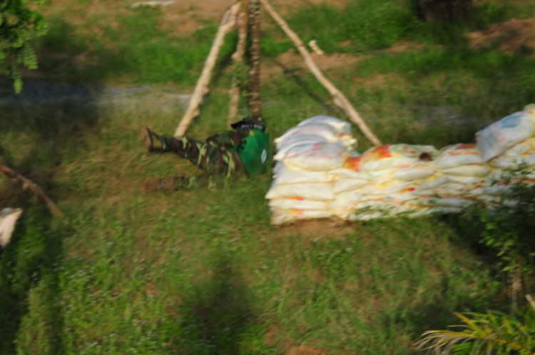 Rủ rê bắn painball - chủ nhật 25/09 (hình ảnh ngày 28/8 trang 9,10) Rủ rê bắn painball - chủ nhật 25/09 (hình ảnh ngày 28/8 trang 9,10)