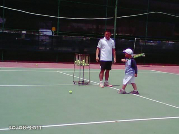 Tập tennis trẻ em..miễn phí..