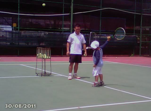 Tập tennis trẻ em..miễn phí.. Tập tennis trẻ em..miễn phí..