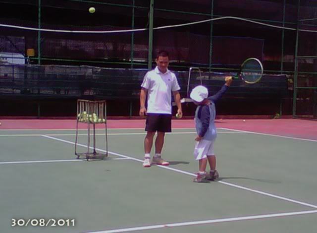 Tập tennis trẻ em..miễn phí..