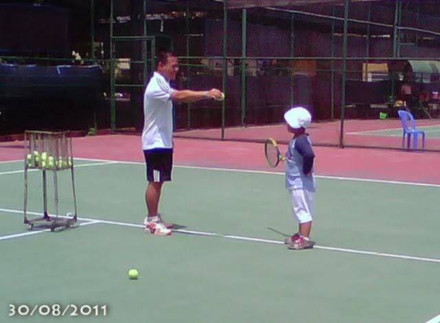 Tập tennis trẻ em..miễn phí.. Tập tennis trẻ em..miễn phí..