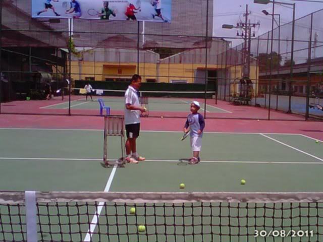 Tập tennis trẻ em..miễn phí..