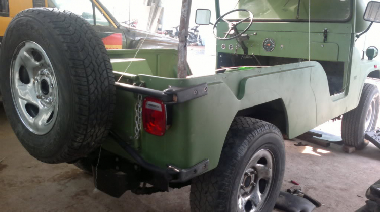 CJ6 của em đang được dọn dẹp & nâng cấp ở gara bác Huy Máy dầu CJ6 của em đang được dọn dẹp & nâng cấp ở gara bác Huy Máy dầu