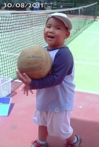 Tập tennis trẻ em..miễn phí.. Tập tennis trẻ em..miễn phí..