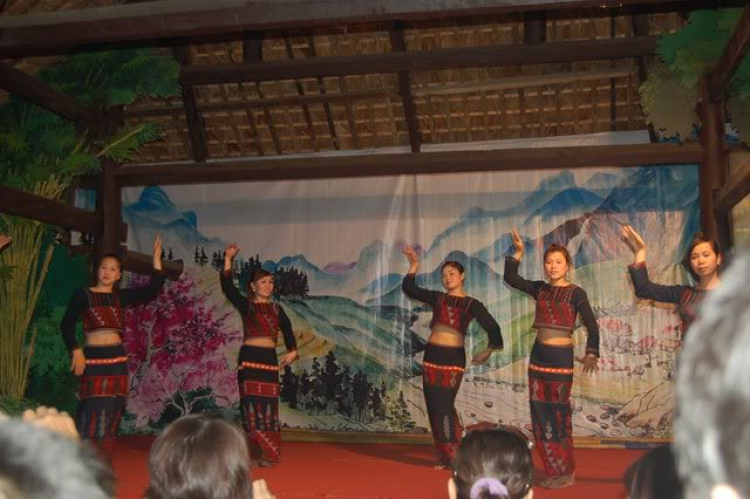 @Hải Nguyễn: Hành trinh cùng Vịt du ngoạn Lào và vòng cung Tây bắc 25 Aug 2011 @Hải Nguyễn: Hành trinh cùng Vịt du ngoạn Lào và vòng cung Tây bắc 25 Aug 2011