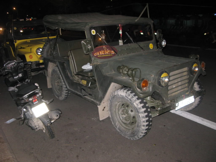 JEEP SÀI GÒN & LOANH QUANH NHỮNG NGÀY QUỐC KHÁNH 2011 JEEP SÀI GÒN & LOANH QUANH NHỮNG NGÀY QUỐC KHÁNH 2011