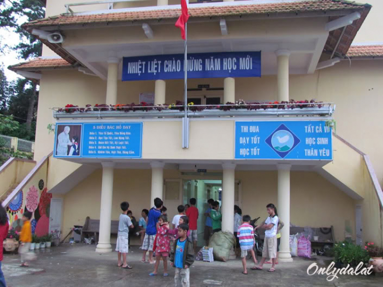 Chuyến từ thiện Đà Lạt – ngày 09-10-11 tháng 09 năm 2011 Chuyến từ thiện Đà Lạt – ngày 09-10-11 tháng 09 năm 2011