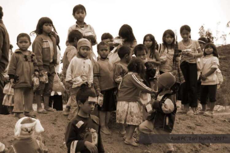 [Hình ảnh] Trung Thu 2011_Chia sẻ niềm vui cùng đồng bào Chil _Láng Tranh Đà Lạt.