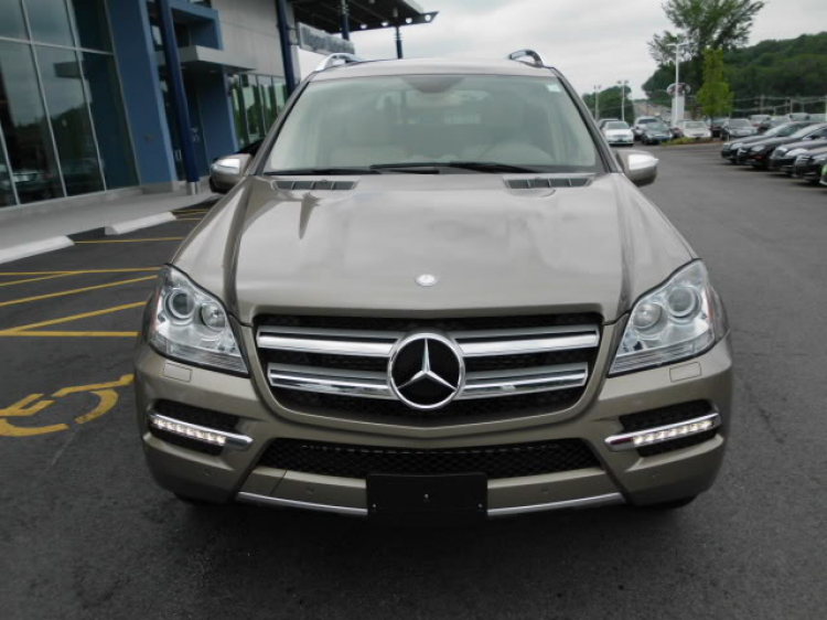 Mercedes-Benz GL350 Bluetec 2010 – To lớn nhưng tiết kiệm Mercedes-Benz GL350 Bluetec 2010 – To lớn nhưng tiết kiệm