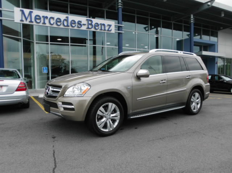 Mercedes-Benz GL350 Bluetec 2010 – To lớn nhưng tiết kiệm Mercedes-Benz GL350 Bluetec 2010 – To lớn nhưng tiết kiệm