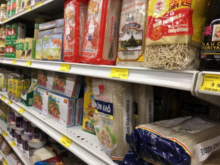 Em đang ở Tây Phi - Bờ Biển Ngà Em đang ở Tây Phi - Bờ Biển Ngà