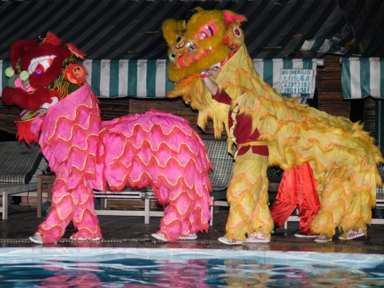 Hình ảnh Trung Thu Xóm Nhà Lá 2011 Hình ảnh Trung Thu Xóm Nhà Lá 2011