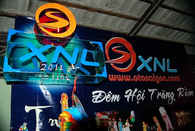 Thêm ít hình ảnh về Đem Hội Trăng Rằm XNL 2011 Thêm ít hình ảnh về Đem Hội Trăng Rằm XNL 2011
