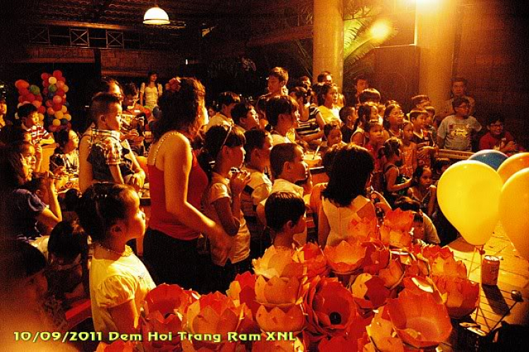 Thêm ít hình ảnh về Đem Hội Trăng Rằm XNL 2011