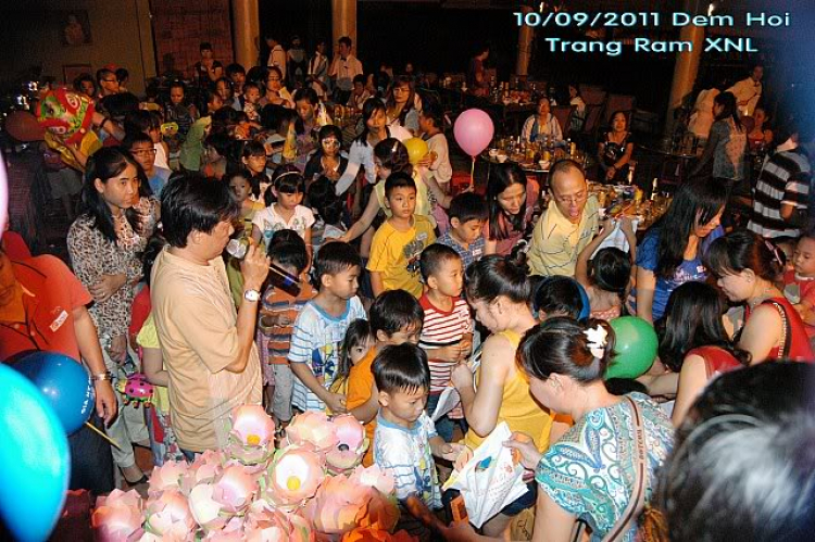 Thêm ít hình ảnh về Đem Hội Trăng Rằm XNL 2011