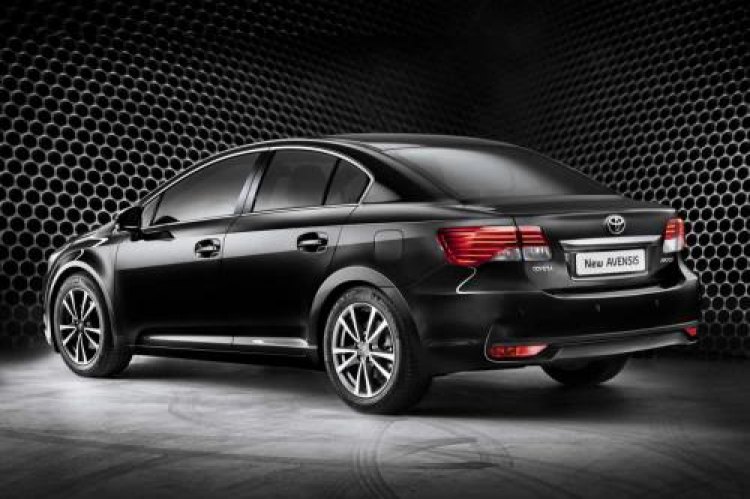 Mọi người đã thấy em này chưa? - Toyota Avensis 2012