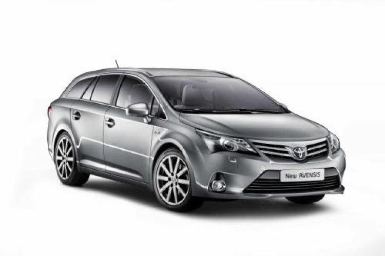 Mọi người đã thấy em này chưa? - Toyota Avensis 2012