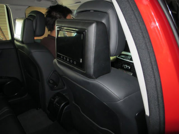 Làm tí đồ công nghệ trên xe C200 2012 của em :D