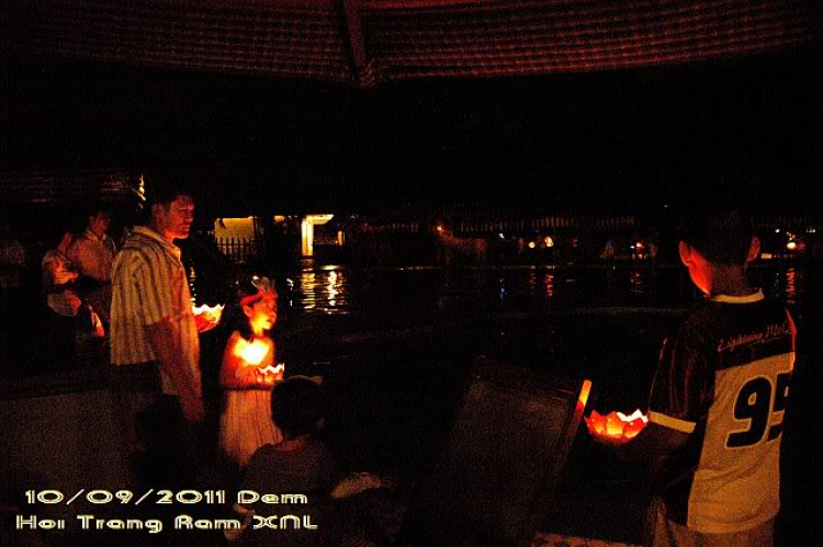 Thêm ít hình ảnh về Đem Hội Trăng Rằm XNL 2011 Thêm ít hình ảnh về Đem Hội Trăng Rằm XNL 2011