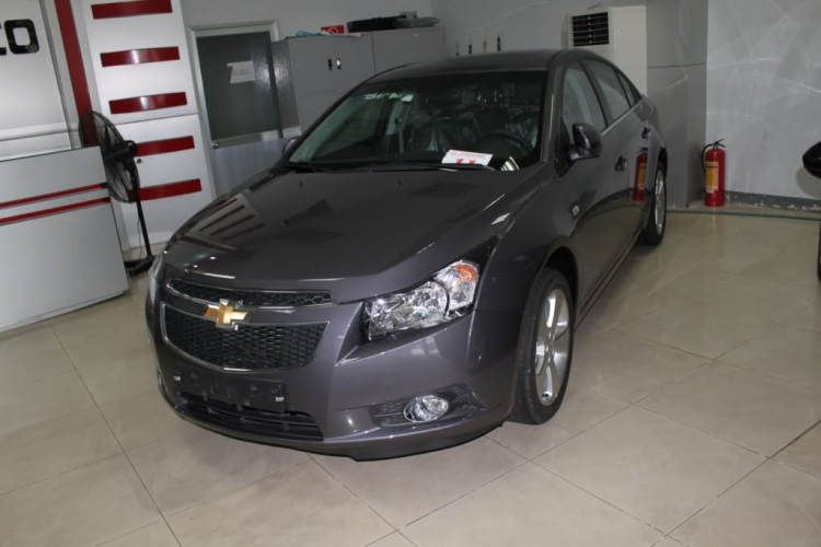 Chevrolet Cruze 1.6AT nhap nguyen chiec. 0909 466 484